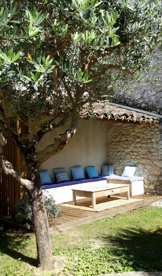 La Maison Des Autres, Piscine Chauffee, Chambres D'Hotes Proches Uzes, Nimes, Pont Du Gard Saint-Genies-de-Malgoires Exterior photo