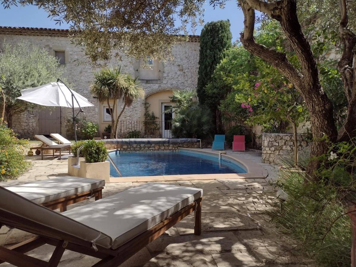 La Maison Des Autres, Piscine Chauffee, Chambres D'Hotes Proches Uzes, Nimes, Pont Du Gard Saint-Genies-de-Malgoires Exterior photo