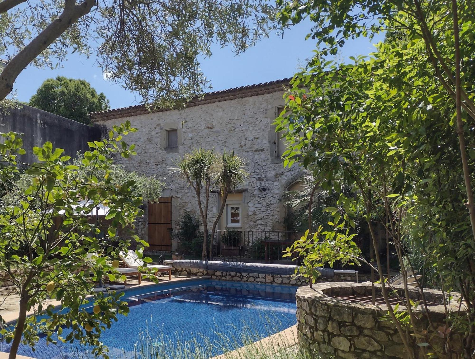 La Maison Des Autres, Piscine Chauffee, Chambres D'Hotes Proches Uzes, Nimes, Pont Du Gard Saint-Genies-de-Malgoires Exterior photo