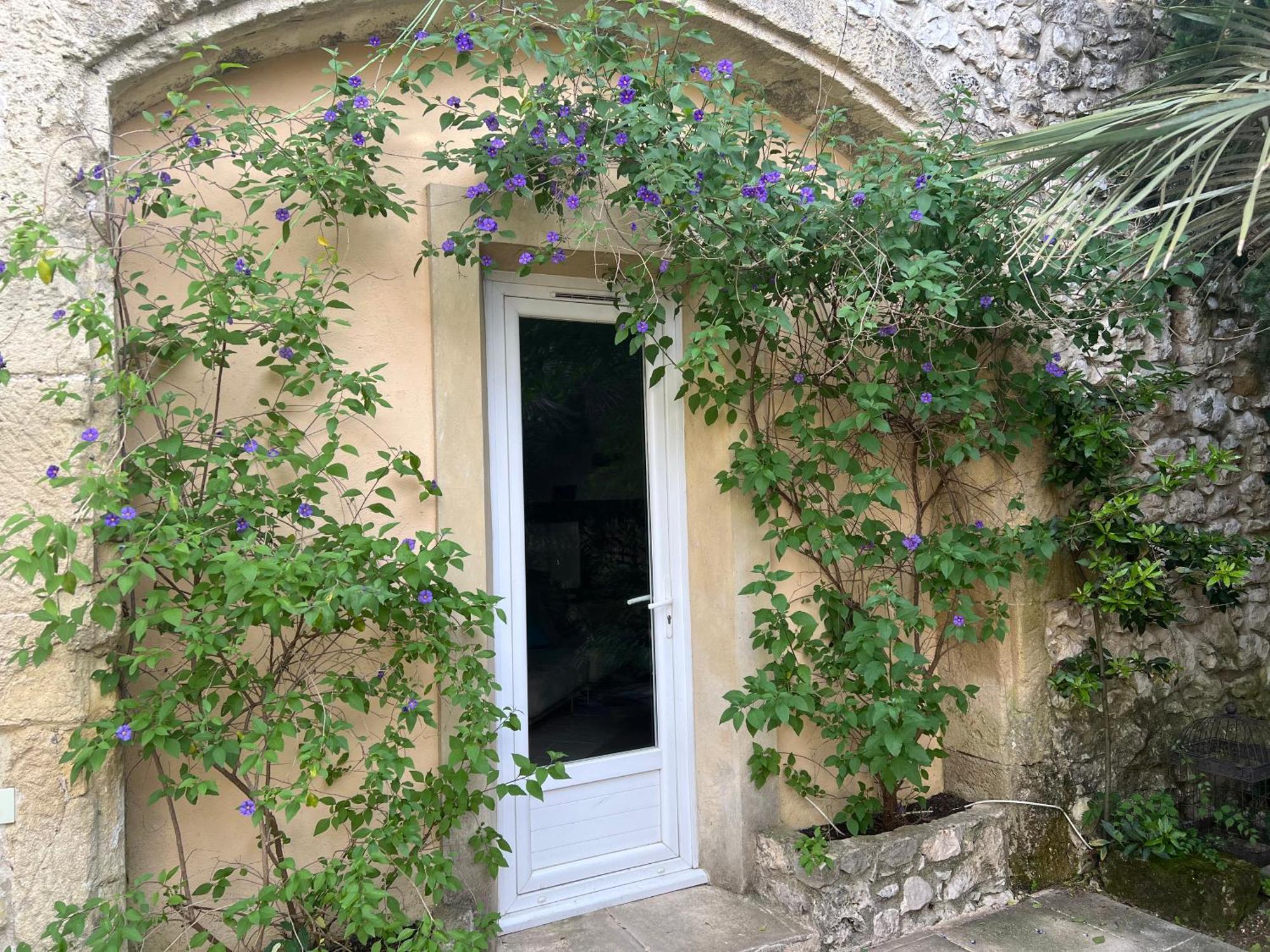La Maison Des Autres, Piscine Chauffee, Chambres D'Hotes Proches Uzes, Nimes, Pont Du Gard Saint-Genies-de-Malgoires Exterior photo